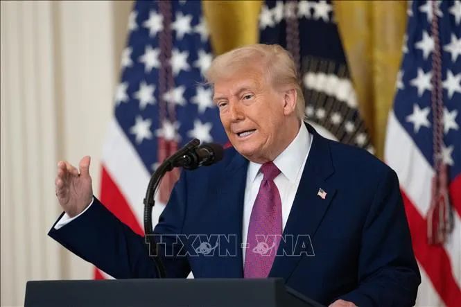 Tổng thống Mỹ Donald Trump phát biểu tại Nhà Trắng, Washington, D.C. Ảnh: THX/TTXVN Tổng thống Mỹ Donald Trump phát biểu tại Nhà Trắng, Washington, D.C. Ảnh: THX/TTXVN
