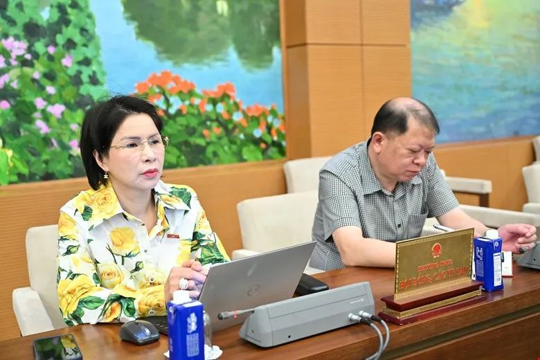 Đại biểu dự họp Đại biểu dự họp