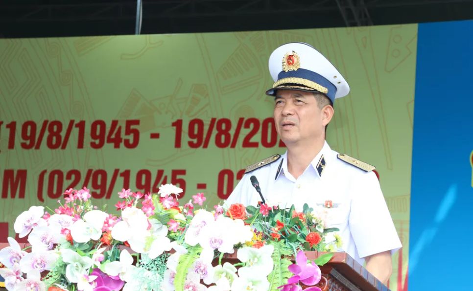 Thiếu tướng Nguyễn An phong phát biểu động viên các lực lượng Thiếu tướng Nguyễn An phong phát biểu động viên các lực lượng