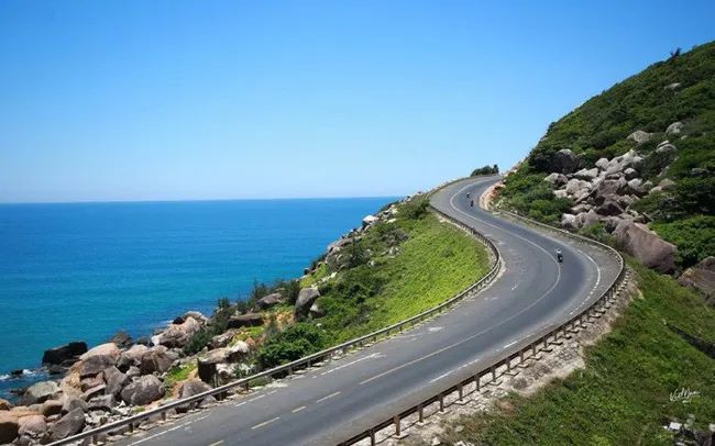 Đến nay, đã hoàn thành, đưa vào khai thác 1.397km đường ven biển
