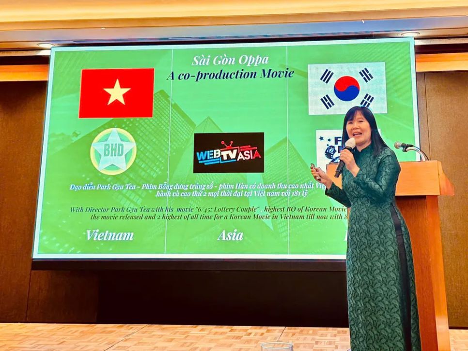 <i>Bà Ngô Thị Bích Hạnh, đại diện BHD, giới thiệu về dự án tại tọa đàm. Ảnh: BHD</i> <i>Bà Ngô Thị Bích Hạnh, đại diện BHD, giới thiệu về dự án tại tọa đàm. Ảnh: BHD</i>