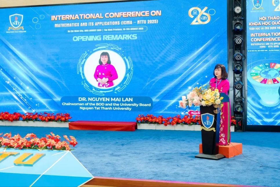 TS Nguyễn Mai Lan, Chủ tịch Hội đồng trường Trường ĐH Nguyễn Tất Thành, phát biểu khai mạc hội thảo TS Nguyễn Mai Lan, Chủ tịch Hội đồng trường Trường ĐH Nguyễn Tất Thành, phát biểu khai mạc hội thảo