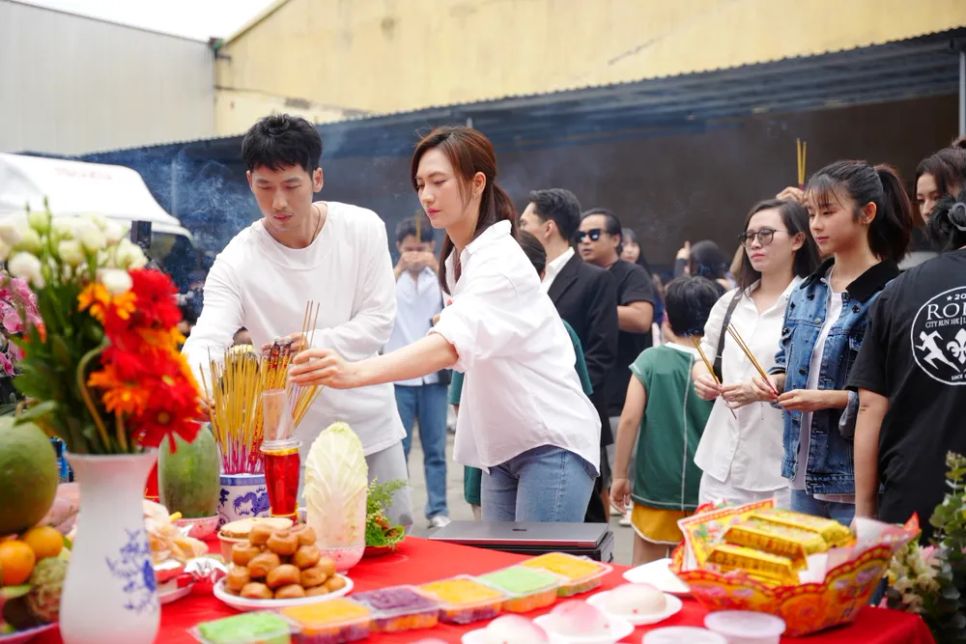 <i>Tuấn Trần và Phương Anh Đào tái ngộ sau thành công vang dội của phim Mai. Ảnh: ĐPCC</i>