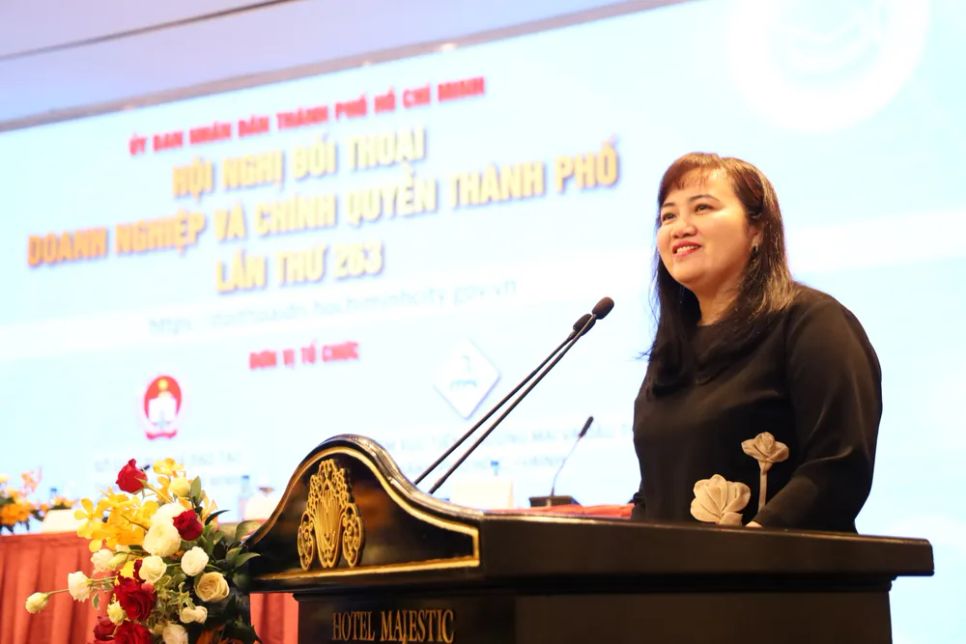 Bà Cao Thị Phi Vân, Phó Giám đốc Trung tâm Xúc tiến Thương mại và Đầu tư TPHCM phát biểu tại hội nghị, sáng 15-8 Bà Cao Thị Phi Vân, Phó Giám đốc Trung tâm Xúc tiến Thương mại và Đầu tư TPHCM phát biểu tại hội nghị, sáng 15-8