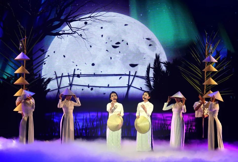 Chương trình nhạc kịch bolero “Chờ người”