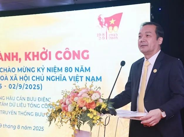 Thứ trưởng Bộ Khoa học và Công nghệ Phạm Đức Long phát biểu tại lễ khởi công, khánh thành 3 công trình quan trọng của Vietnam Post