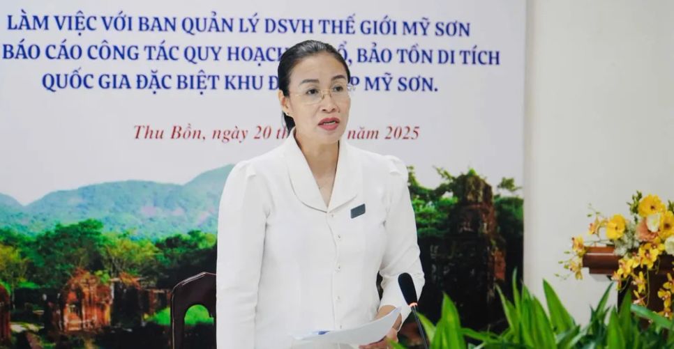 Bà Nguyễn Thị Anh Thi, Phó Chủ tịch UBND TP Đà Nẵng làm việc với các đơn vị liên quan Bà Nguyễn Thị Anh Thi, Phó Chủ tịch UBND TP Đà Nẵng làm việc với các đơn vị liên quan