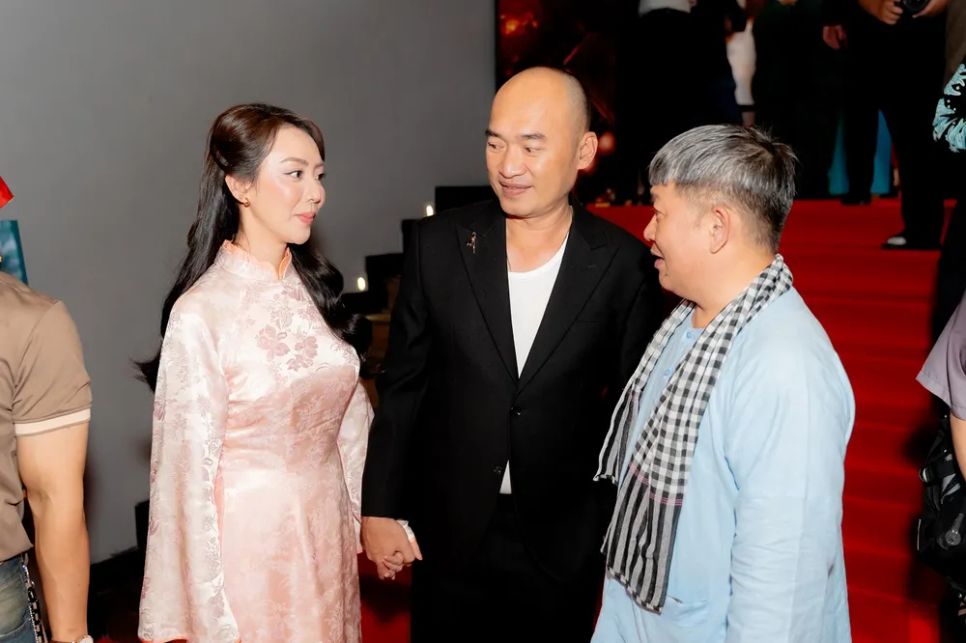 Vợ chồng Thu Trang - Tiến Luật