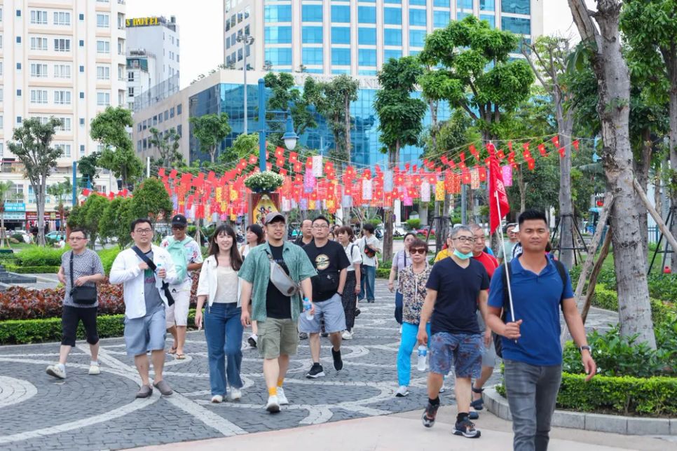 Du lịch đang có bước phát triển mạnh mẽ Du lịch đang có bước phát triển mạnh mẽ