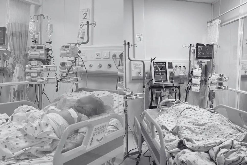 Bệnh viện Nhi đồng Thành phố đang nỗ lực hết sức để cứu hai bệnh nhi bỏng nặng