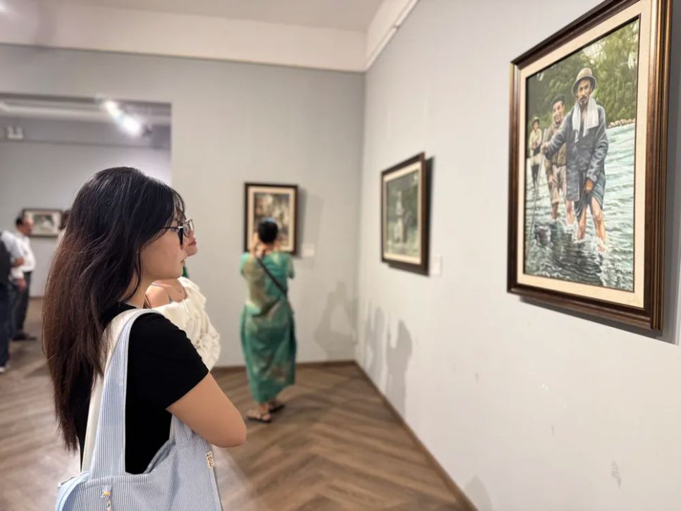 Khách tham quan chuyên đề