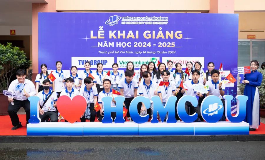 Sinh viên Trường ĐH Mở TPHCM