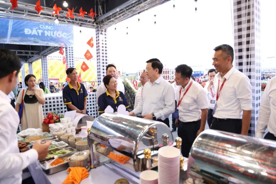 Đoàn kiểm tra công tác hoạt động Không gian Văn hóa Ẩm thực TPHCM trong khuôn khổ Triển lãm thành tựu Đất nước nhân dịp kỷ niệm 80 năm Ngày Quốc khánh
