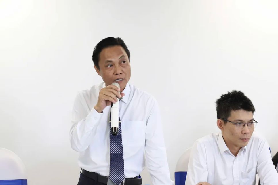 Ông Đỗ Quang Trung, Trưởng chi nhánh Trung tâm Internet Việt Nam tại TPHCM phát biểu tại lễ ký kết