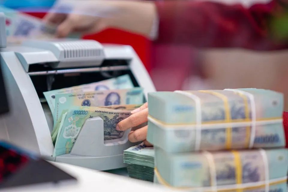 Chuyển tiền từ 500 triệu đồng phải báo cáo