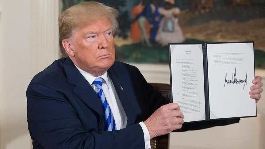 Tổng thống Trump tăng phí khủng với thị thực H-1B Tổng thống Trump tăng phí khủng với thị thực H-1B
