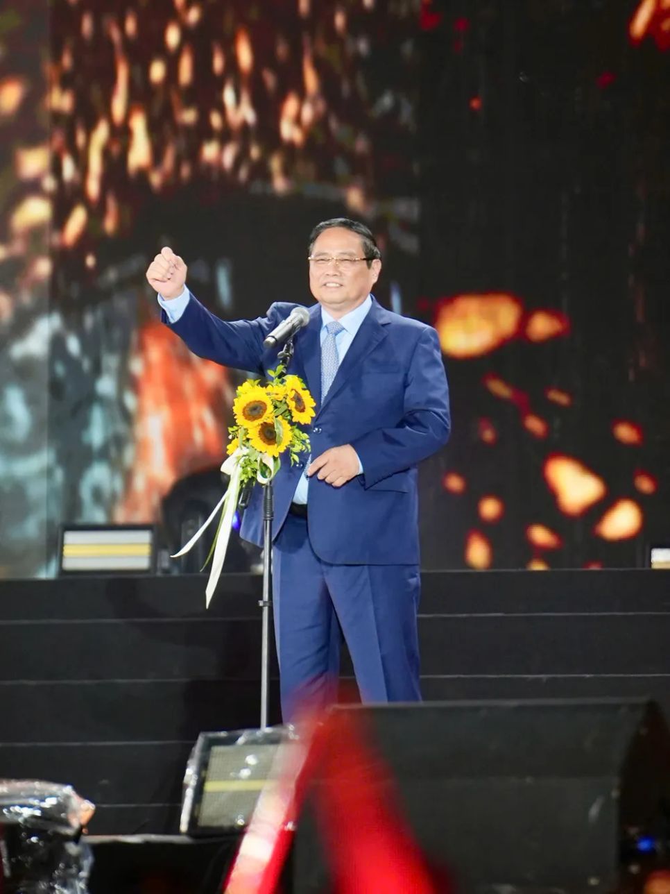 Thủ tướng Phạm Minh Chính phát biểu tại “V Fest - Vietnam Today” Thủ tướng Phạm Minh Chính phát biểu tại “V Fest - Vietnam Today”