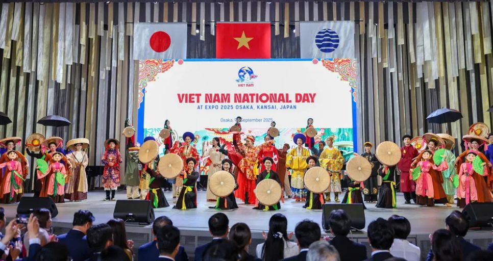 Nhiều hoạt động quảng bá, giới thiệu hình ảnh Việt Nam ở nước ngoài được tổ chức tạo dấu ấn với bạn bè quốc tế Nhiều hoạt động quảng bá, giới thiệu hình ảnh Việt Nam ở nước ngoài được tổ chức tạo dấu ấn với bạn bè quốc tế