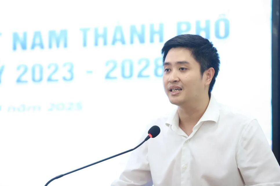 Đồng chí Lâm Tùng phát biểu giao nhiệm vụ
