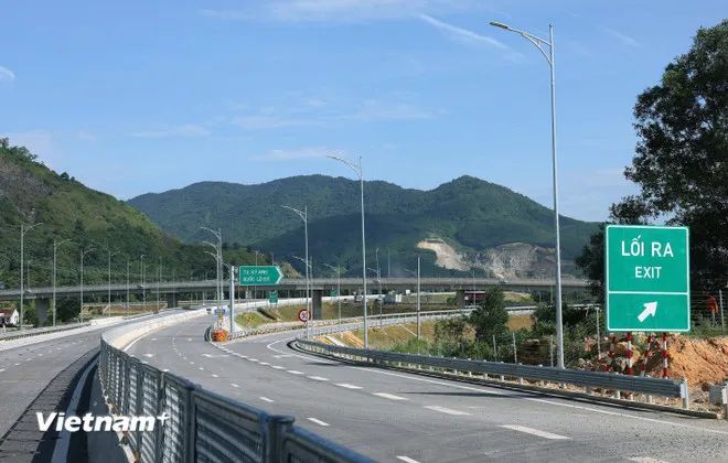 Hàng loạt dự án giao thông lớn bị chậm tiến độ do năng lực nhà thầu yếu kém