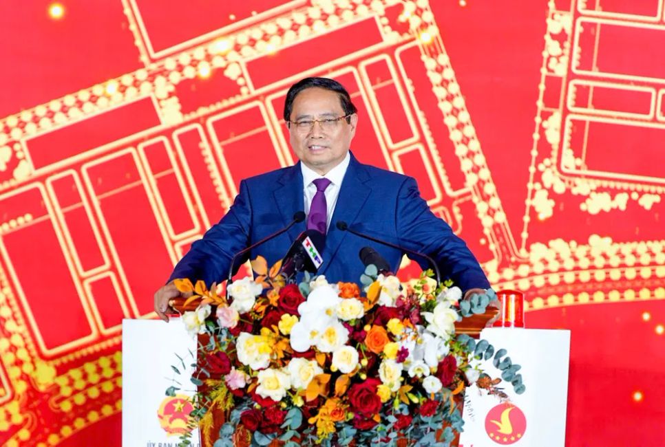 Thủ tướng Phạm Minh Chính phát biểu tại lễ khởi công 2 dự án. Ảnh: ĐÀM THANH
