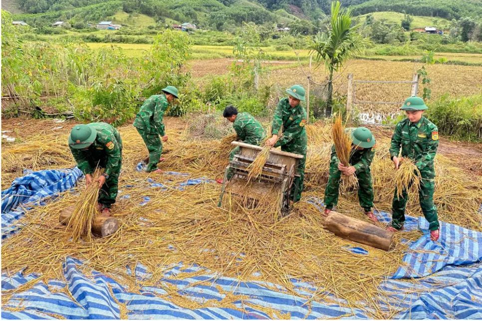 3 thủy điện lớn ở miền Bắc mở 11 cửa xả, Đà Nẵng di dời khẩn 7 ngôi nhà khỏi khu vực sạt lở