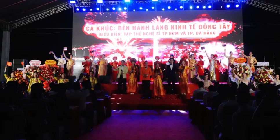 Chương trình nghệ thuật. Ảnh: XUÂN QUỲNH
