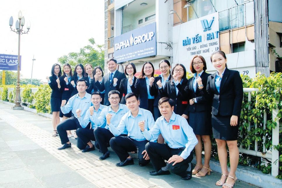 Taphalaw đã xây dựng cho mình đội ngũ nhân sự giỏi chuyên môn, tận tâm và trách nhiệm