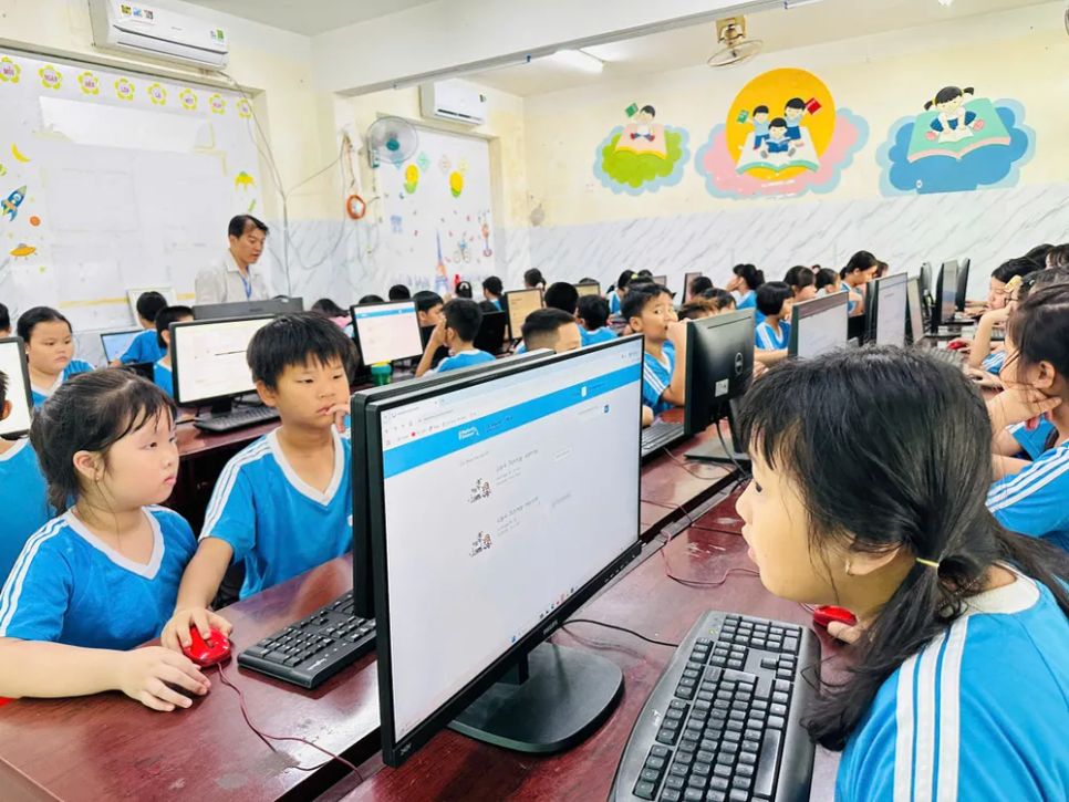 Học sinh tham gia học chương trình tin học quốc tế ICDL tại TPHCM