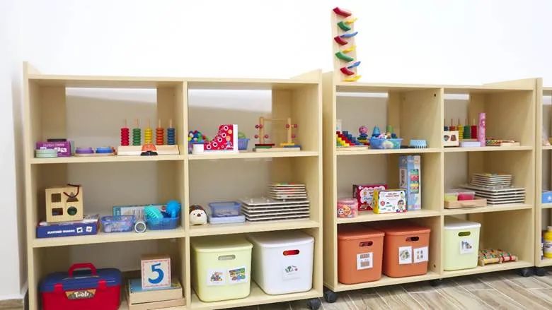 Một góc không gian vận động, thư giãn và kiểm tra tâm lý của trẻ trong phòng khám Tâm Thần – Tâm Lý Nhi khoa 315
