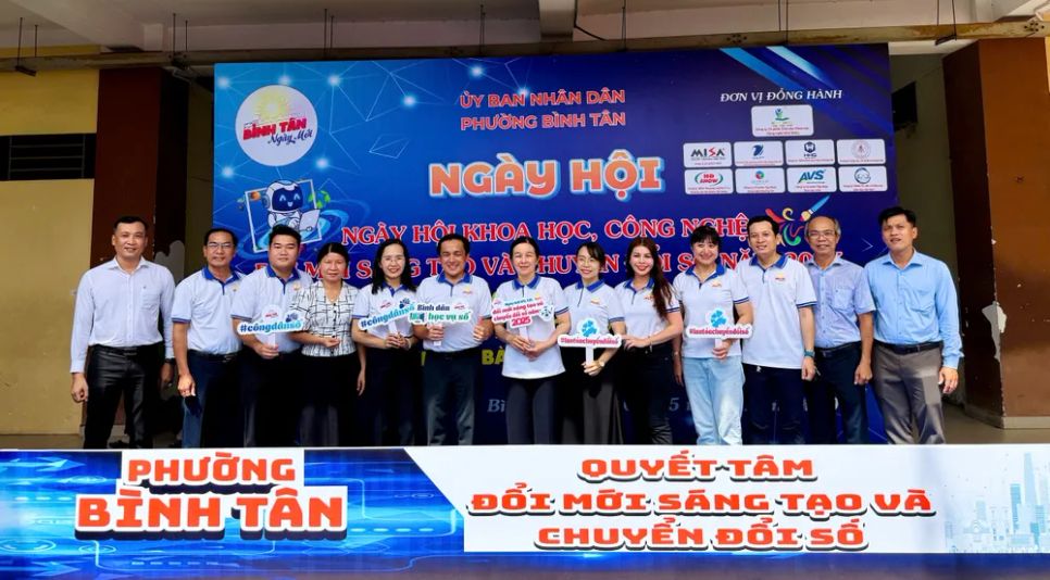 TPHCM: Triển khai ứng dụng 'Bình Tân học vụ số'