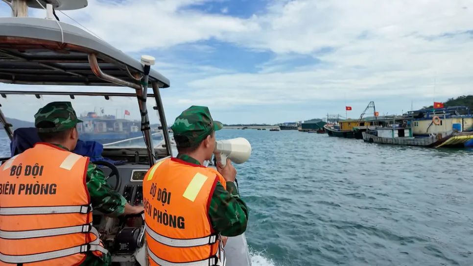 Bão số 11 áp sát đặc khu Cô Tô, còn 11 khách nước ngoài trên đảo
