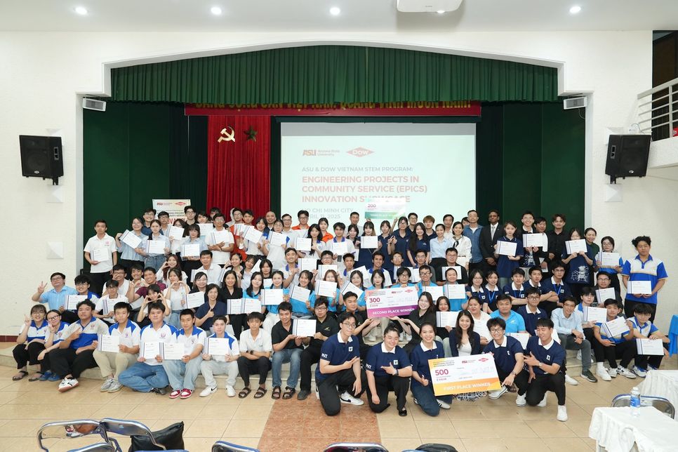 Chung kết Chương trình Dự án Kỹ thuật phục vụ cộng đồng (EPICS) Chung kết Chương trình Dự án Kỹ thuật phục vụ cộng đồng (EPICS)