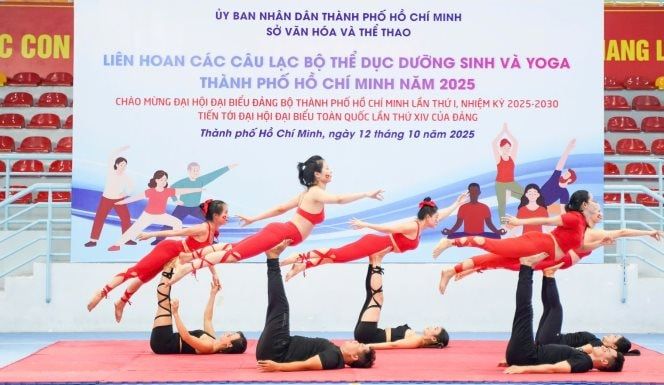 Nhiều tiết mục đặc sắc từ Liên đoàn Thể dục dưỡng sinh và Yoga TP.HCM biểu diễn tại Hội Thao