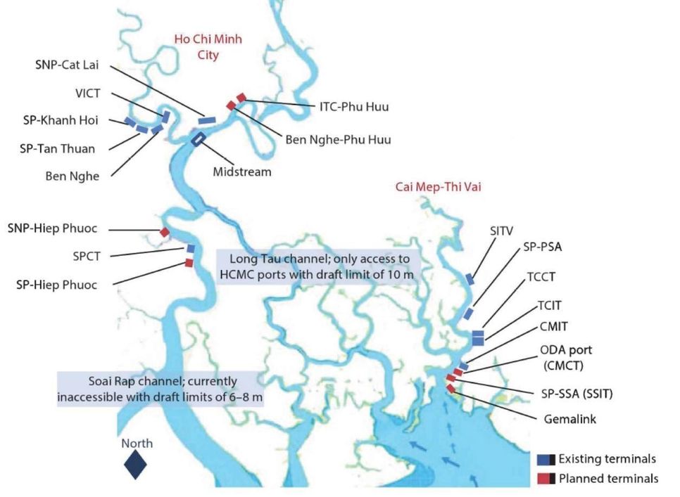 Hình 4: Các cảng hiện hữu (màu xanh) và dự kiến (màu đỏ) trong vùng tp HCM. Nguồn: WorldBank (2014)