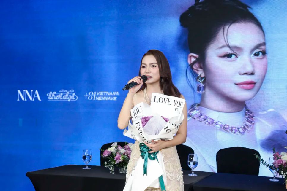 Album được ca sĩ Nguyễn Ngọc Anh chuẩn bị trong thời gian 2 năm Album được ca sĩ Nguyễn Ngọc Anh chuẩn bị trong thời gian 2 năm
