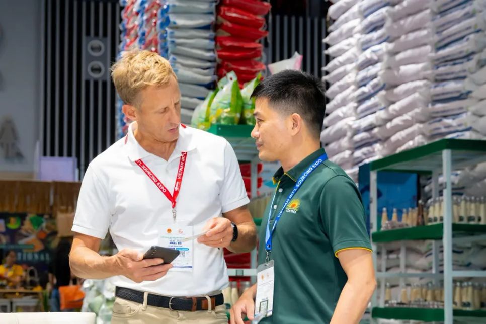 Sản phẩm gạo của Tập đoàn Lộc Trời đã hiện diện nhiều hệ thống phân phối tại thị trường châu Âu Sản phẩm gạo của Tập đoàn Lộc Trời đã hiện diện nhiều hệ thống phân phối tại thị trường châu Âu