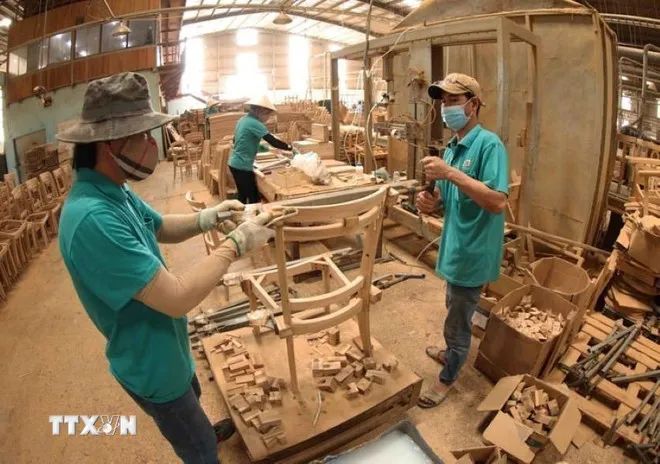 Doanh nghiệp xuất khẩu gỗ 'trở tay không kịp' khi Mỹ liên tục thay đổi chính sách thuế Doanh nghiệp xuất khẩu gỗ 'trở tay không kịp' khi Mỹ liên tục thay đổi chính sách thuế