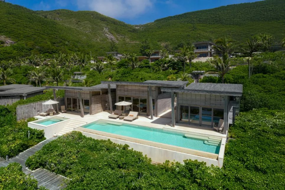 Six Senses Côn Đảo là một khu nghỉ dưỡng 5 sao với thiết kế độc đáo, kiến trúc xanh thân thiện với môi trường. Ảnh: SIX SENSES Six Senses Côn Đảo là một khu nghỉ dưỡng 5 sao với thiết kế độc đáo, kiến trúc xanh thân thiện với môi trường. Ảnh: SIX SENSES