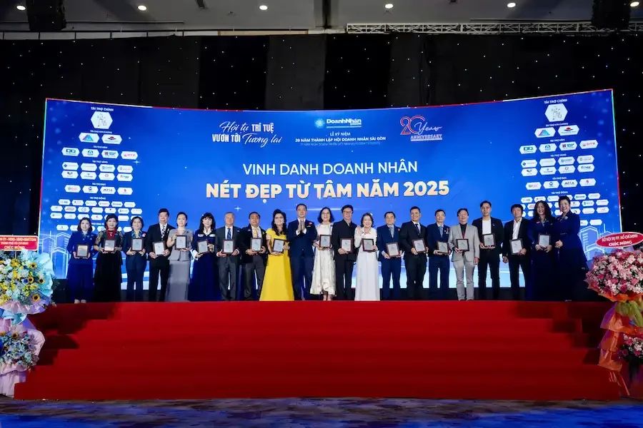 Doanh nhân Đinh Võ Thị Ngọc Huyền: Hình mẫu phụ nữ thời đại mới Doanh nhân Đinh Võ Thị Ngọc Huyền: Hình mẫu phụ nữ thời đại mới