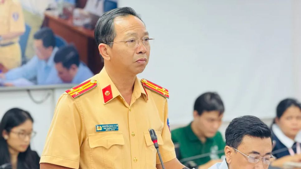 Thượng tá Nguyễn Ngọc Nam, Phó Trưởng Phòng PC08 thông tin tại họp báo chiều 23-10. Ảnh: Đình Dư Thượng tá Nguyễn Ngọc Nam, Phó Trưởng Phòng PC08 thông tin tại họp báo chiều 23-10. Ảnh: Đình Dư