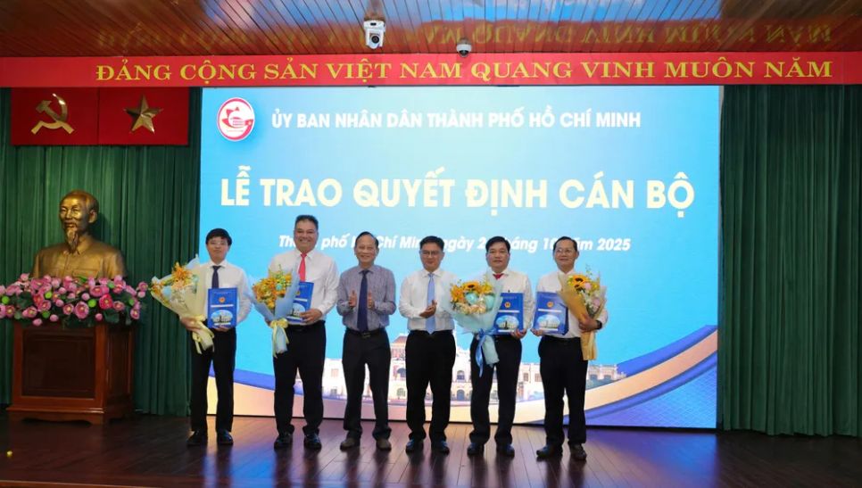 TPHCM điều động, bổ nhiệm nhiều cán bộ lãnh đạo chủ chốt TPHCM điều động, bổ nhiệm nhiều cán bộ lãnh đạo chủ chốt