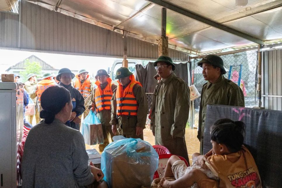 TP Huế: Mưa lũ khiến 2 người chết và mất tích