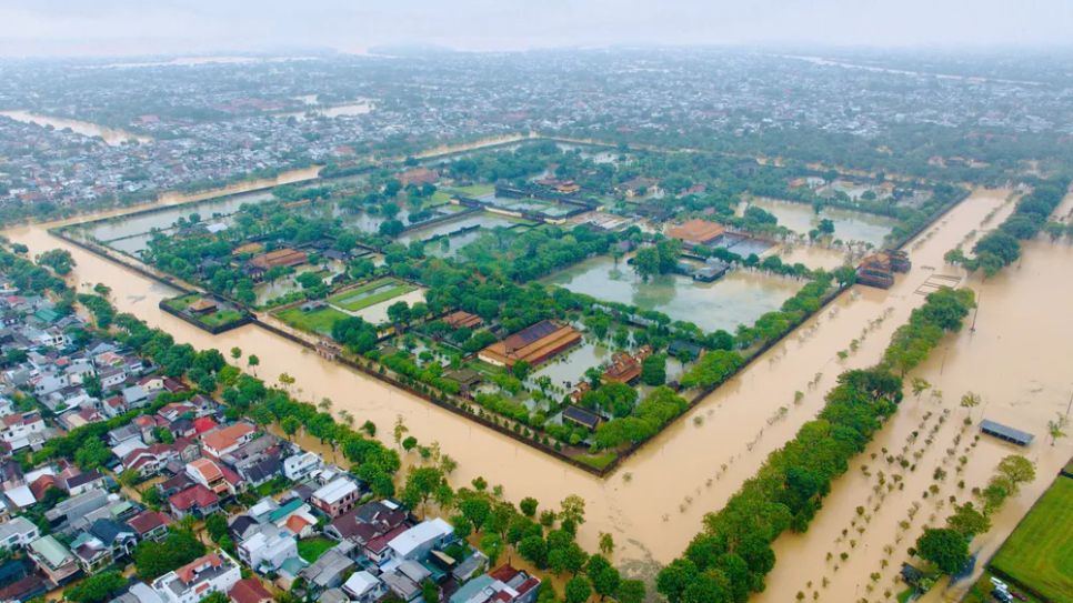 TP Huế: Mưa lũ khiến 2 người chết và mất tích