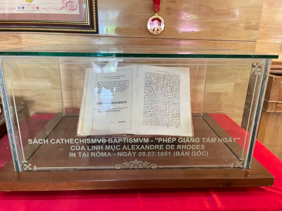 Nhà thờ Mằng Lăng: Nơi lưu giữ cuốn sách Quốc ngữ đầu tiên