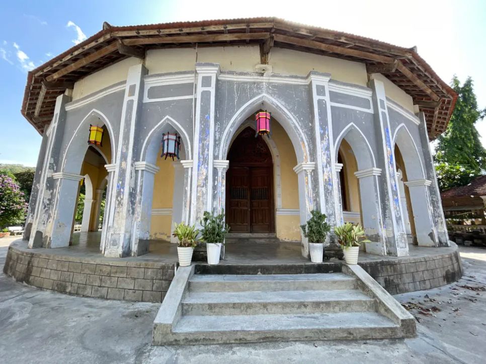 Nhà thờ Mằng Lăng: Nơi lưu giữ cuốn sách Quốc ngữ đầu tiên