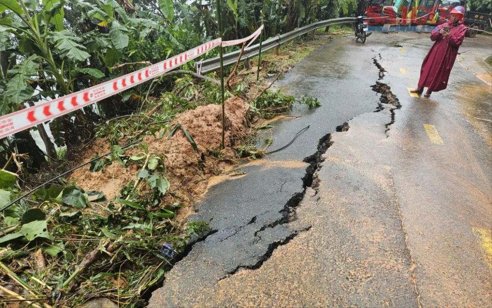 Lâm Đồng công bố tình huống khẩn cấp về thiên tai 2 khu vực sạt lở Lâm Đồng công bố tình huống khẩn cấp về thiên tai 2 khu vực sạt lở