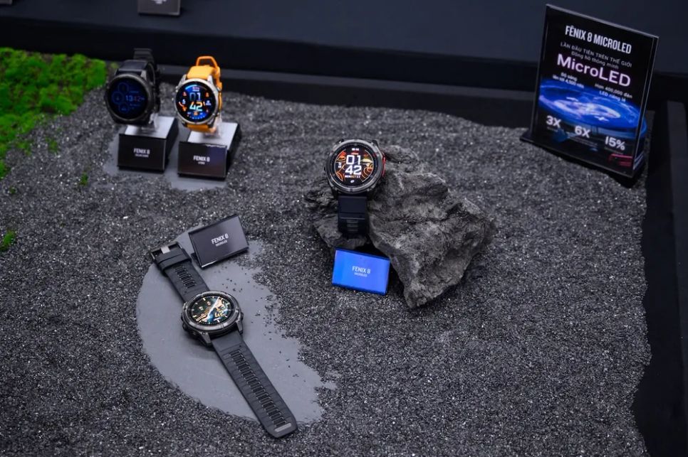 Đồng hồ thông minh fēnix 8 MicroLED sở hữu màn hình sắc nét nhất từ trước đến nay Đồng hồ thông minh fēnix 8 MicroLED sở hữu màn hình sắc nét nhất từ trước đến nay