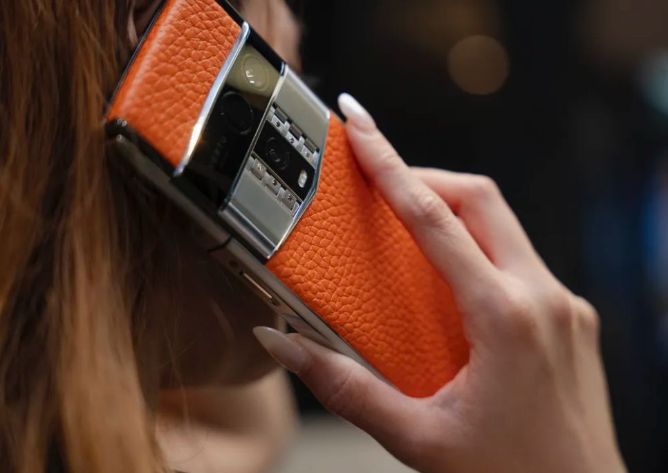 Vertu Agent Q - Chuẩn mực 'xa xỉ công nghệ' Vertu Agent Q - Chuẩn mực 'xa xỉ công nghệ'