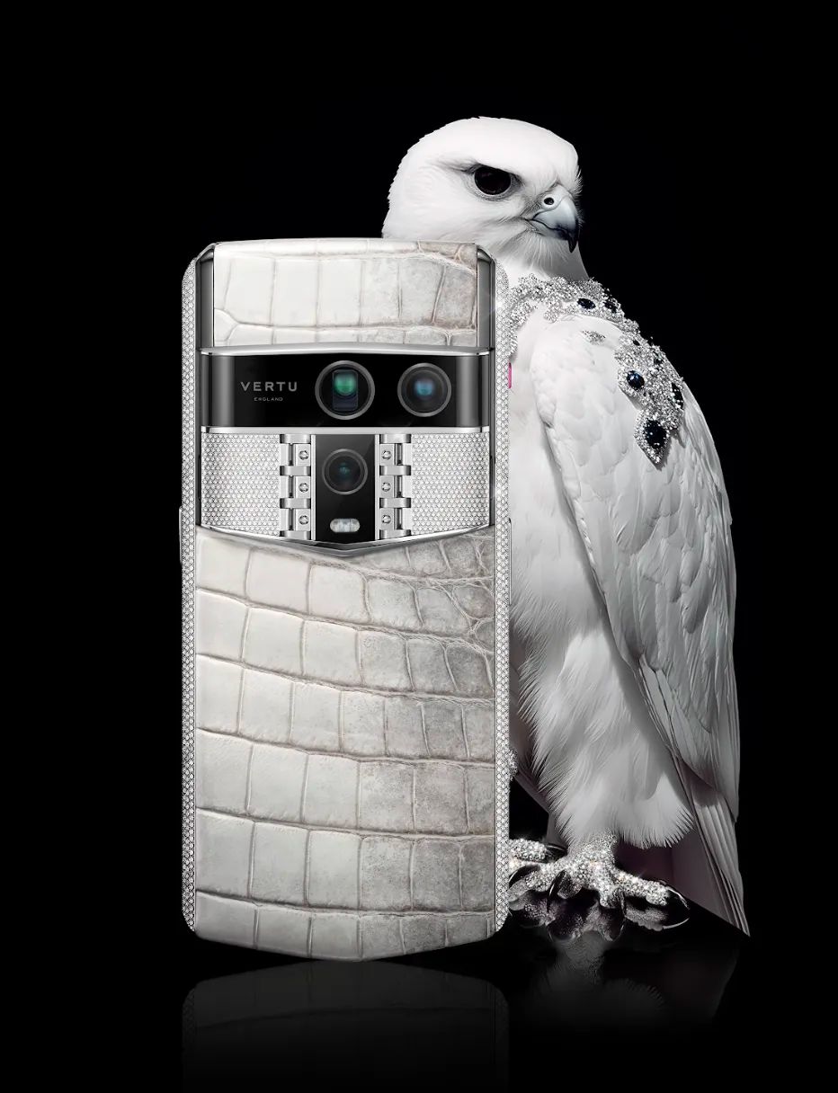 Vertu Agent Q - Chuẩn mực 'xa xỉ công nghệ' Vertu Agent Q - Chuẩn mực 'xa xỉ công nghệ'